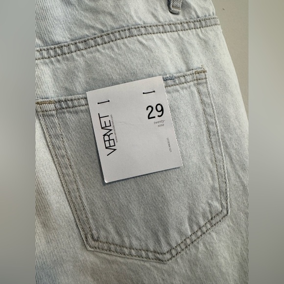 NWT Vervet High rise light wash wide leg jeans - Picture 3 of 6